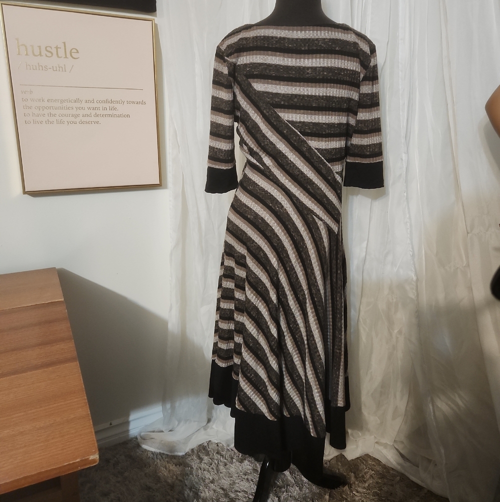 Rabbit Designs size 14 women's dress #003 - Picture 2 of 15